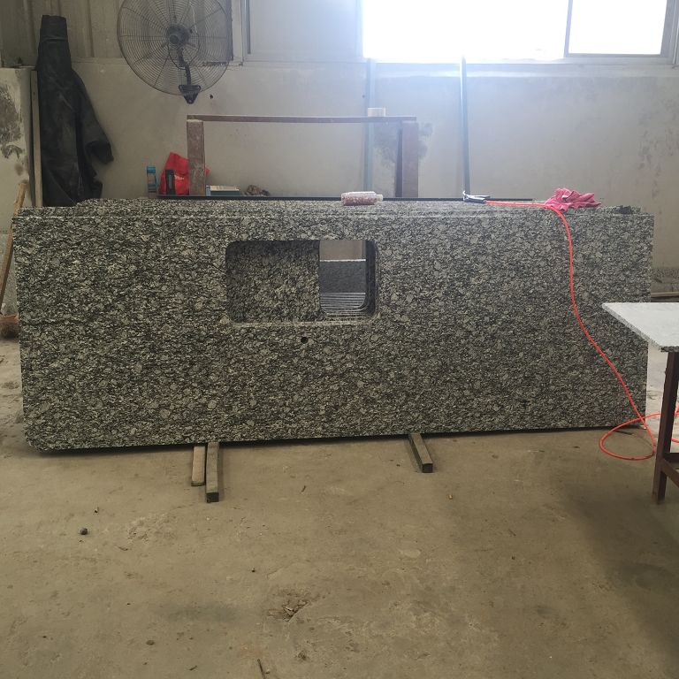 top New china juparana granite slabs for sale