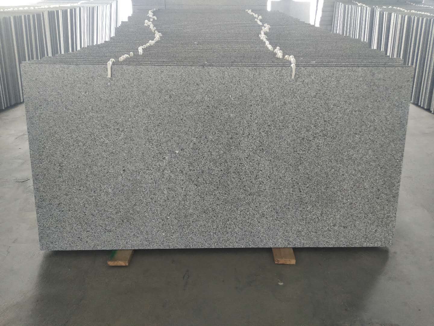 top New china juparana granite slabs for sale